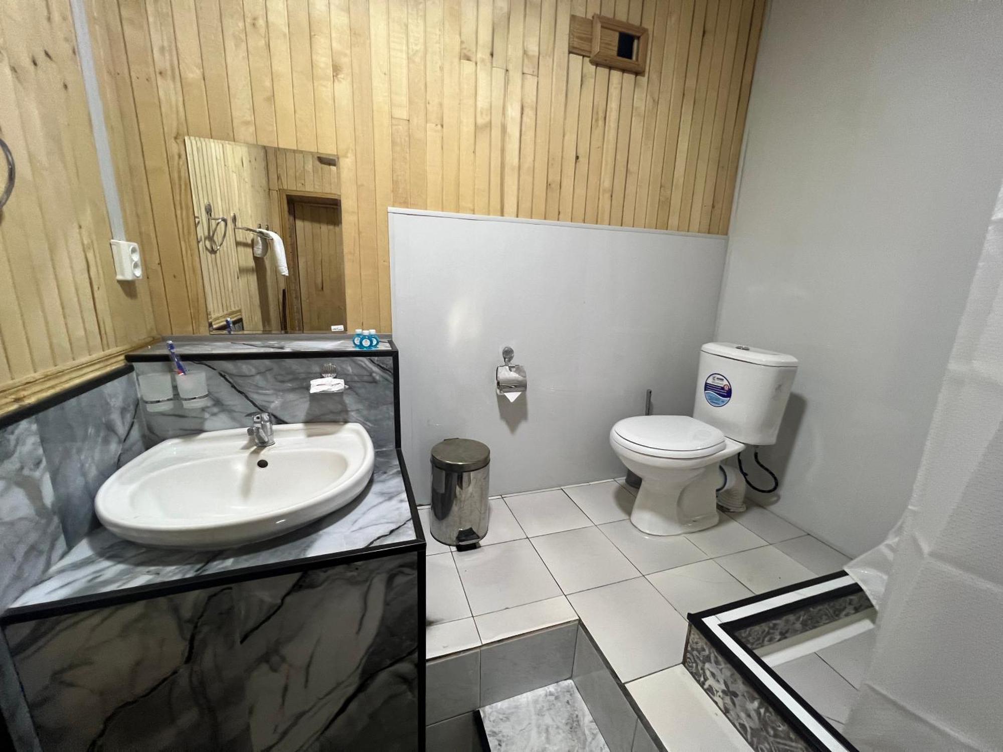 The Art Hotel Tachkent Extérieur photo